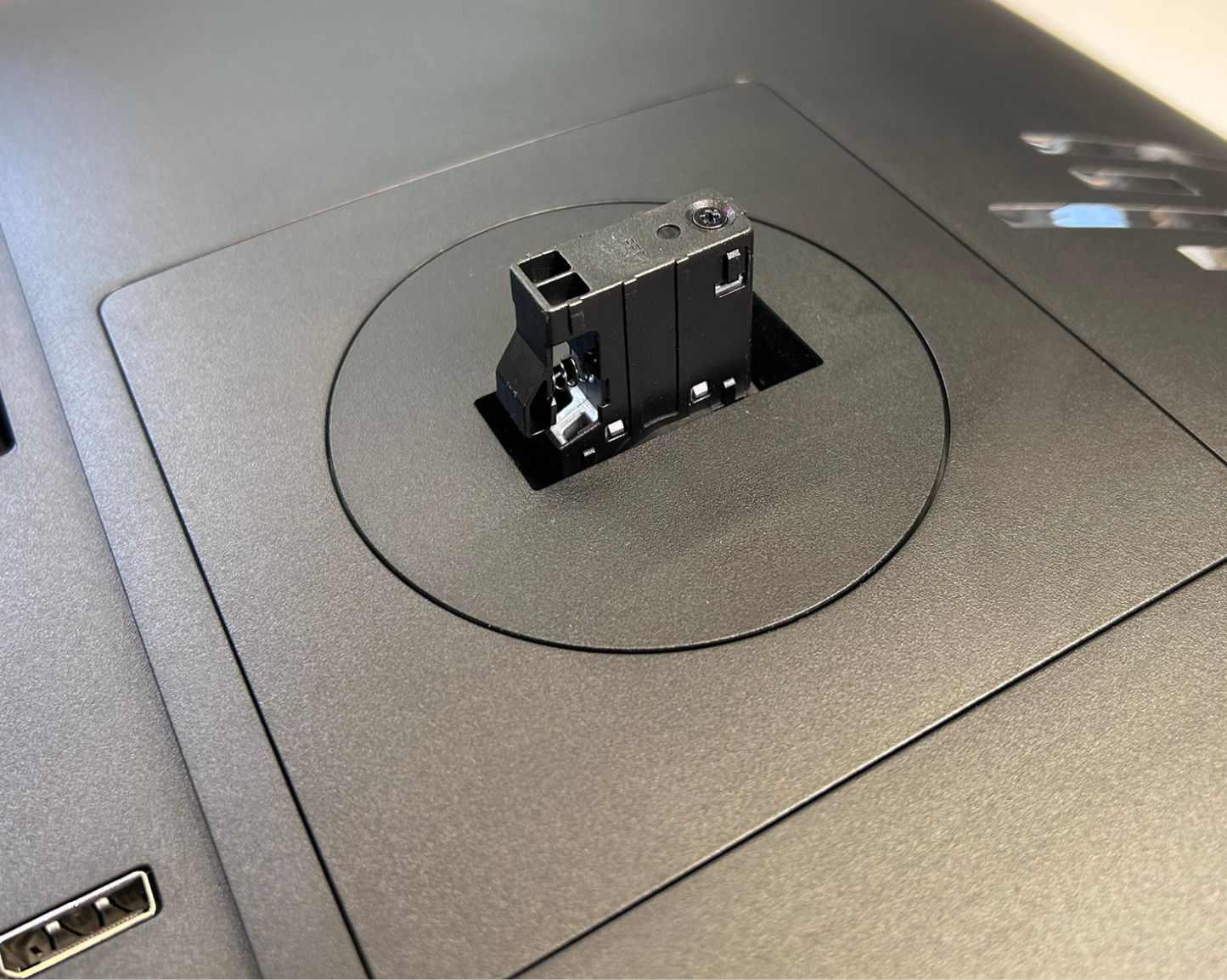 VESA Monitor Adapter compatible with HP Series 5 Pro