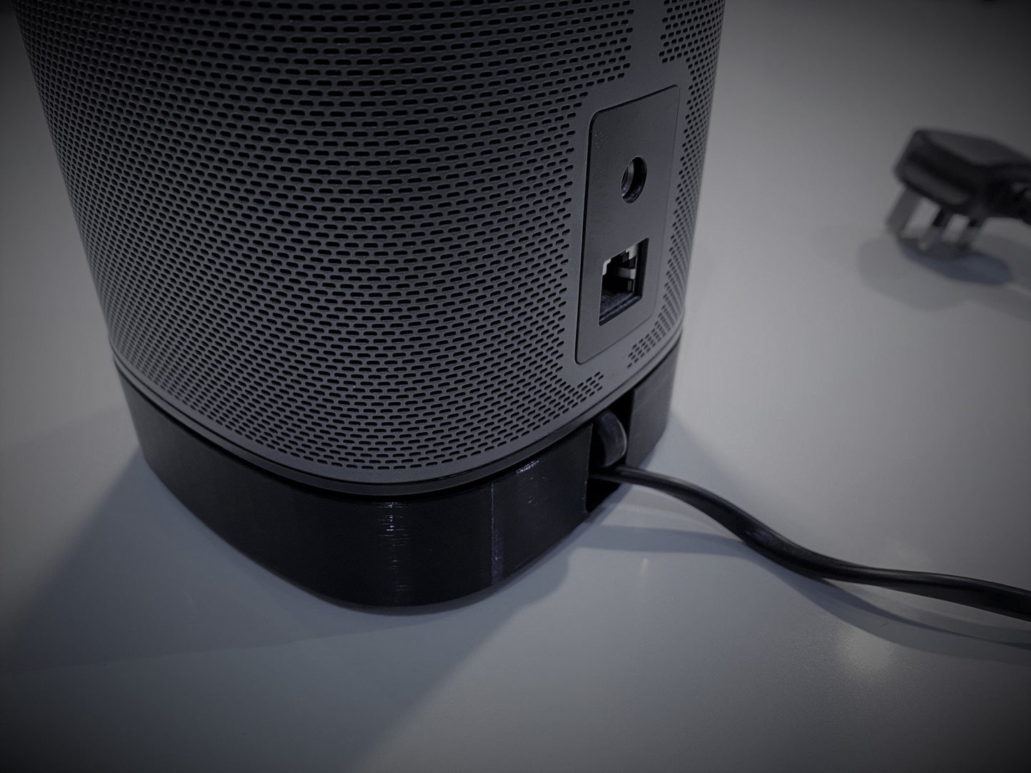Sonos One, Play:1 Cable Tidy Base. Hidden Cable Management Solution.