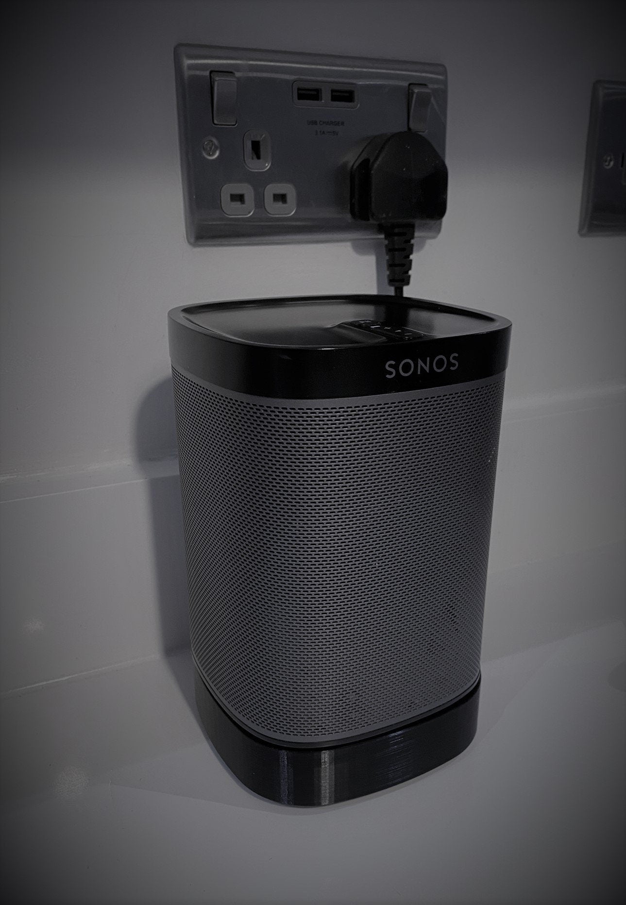 Sonos One, Play:1 Cable Tidy Base. Hidden Cable Management Solution.