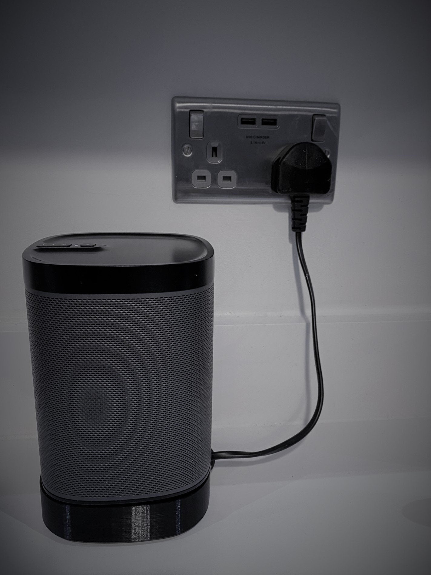 Sonos One, Play:1 Cable Tidy Base. Hidden Cable Management Solution.