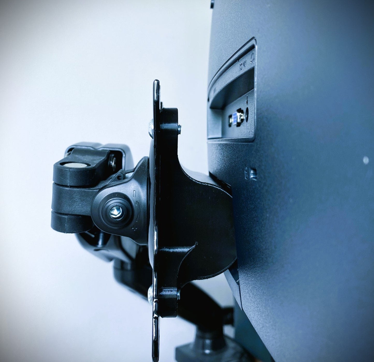 Samsung VESA Adapter Mount R500 Monitor 27" 32" C27R500FHR, LC27R500FHR, C32R500FHR, LC32R500FHR
