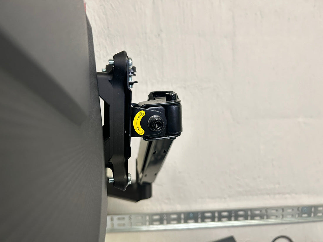 How to mount a non-VESA monitor using an adapter – step-by-step