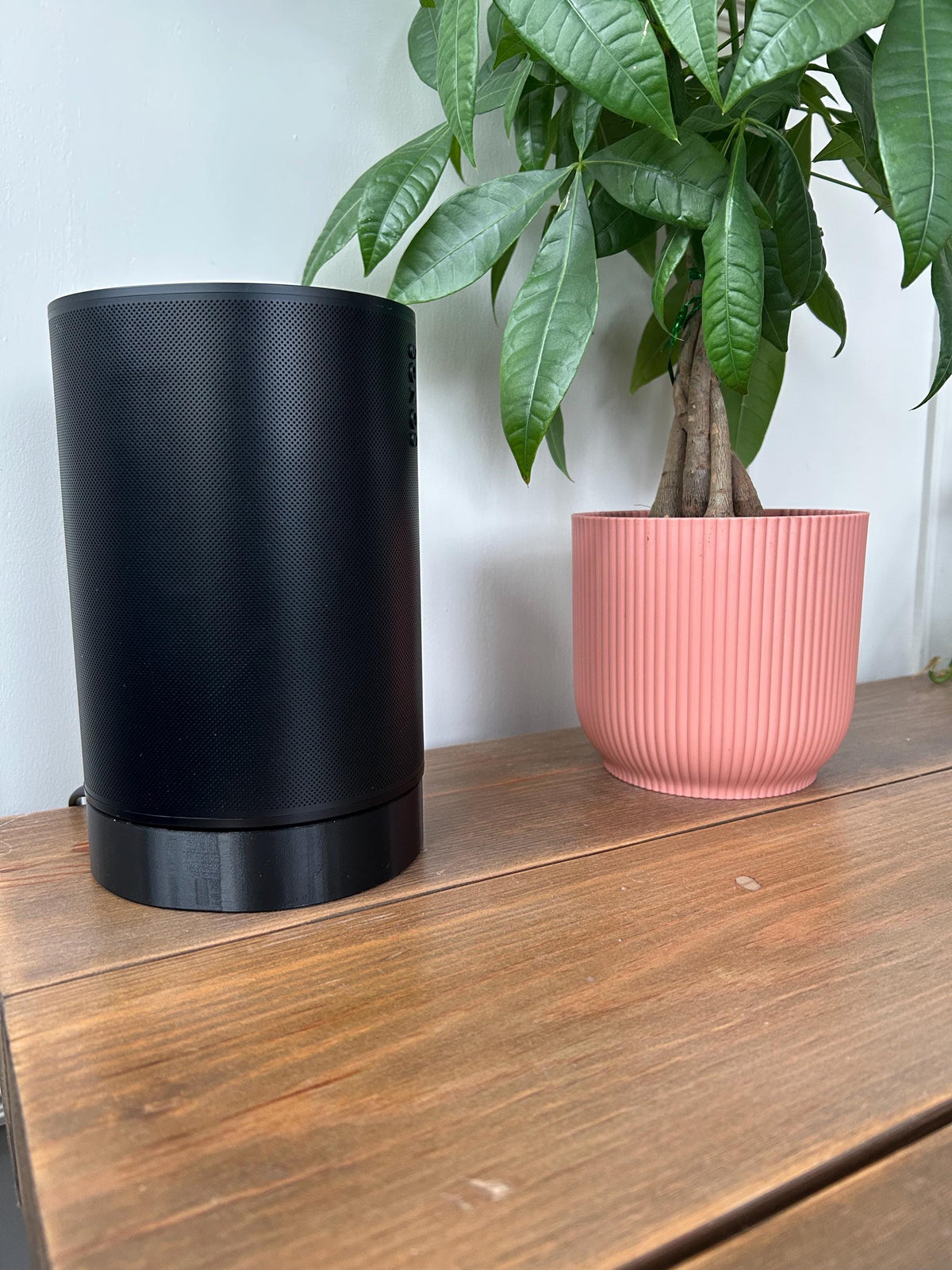 Sonos Era 100 cable tidy base, hidden cable management
